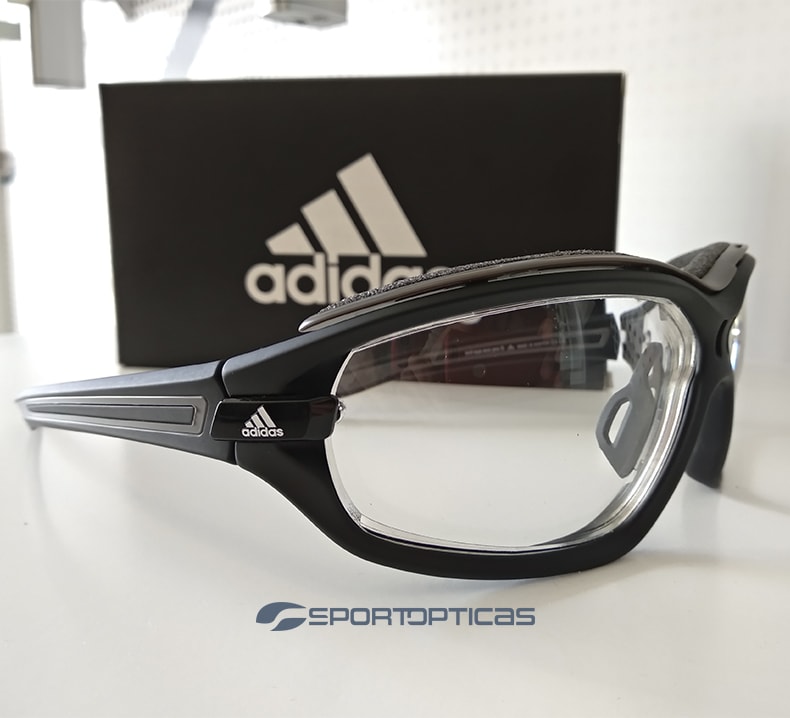 Ejemplo Adidas Evil Eye Evo Black/White graduada con lentes fotocromáticas.